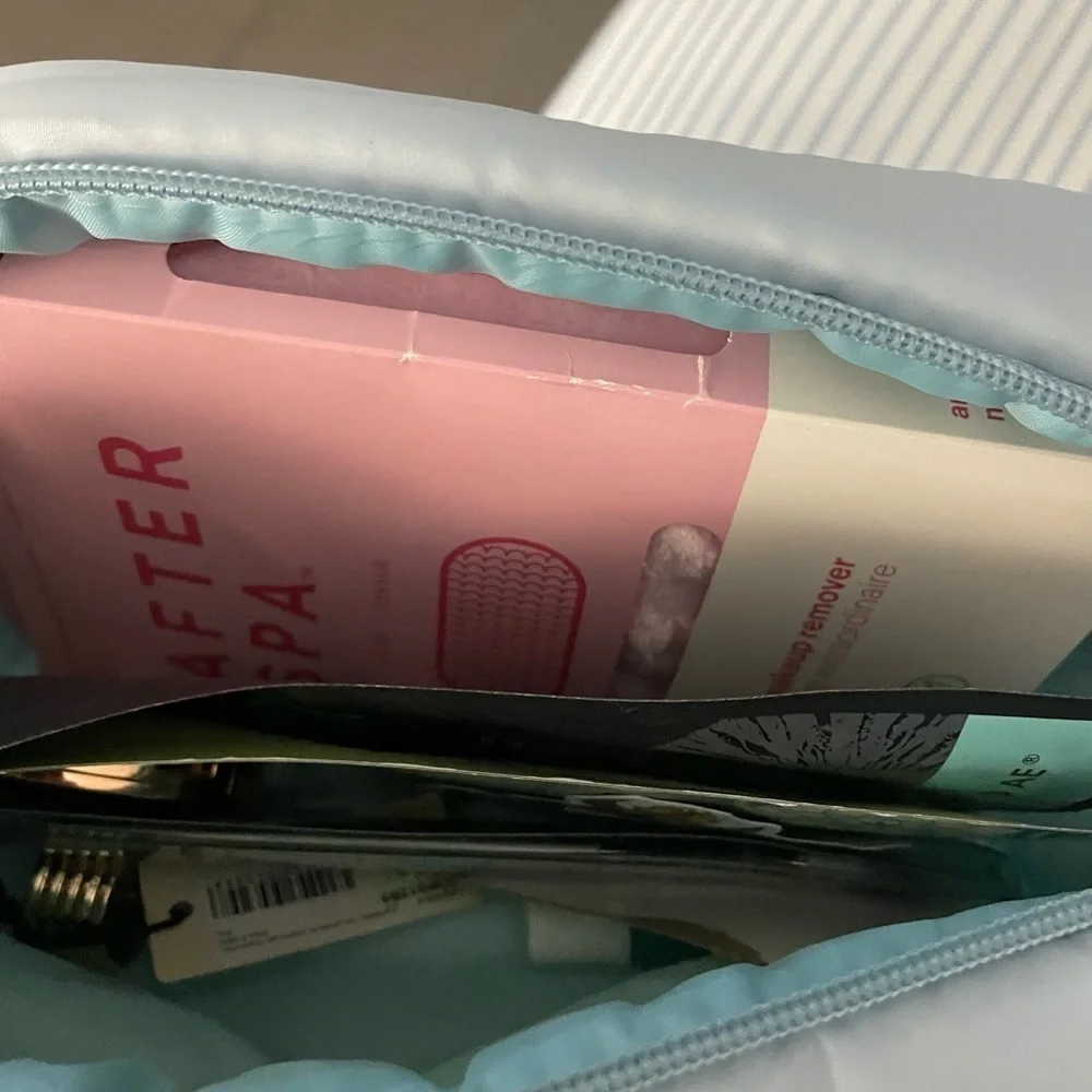 Dear Cloud Light Blue Cosmetic Bag with Essentials